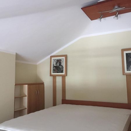 Villa Sara Guesthouse Sveti Stefan Rom bilde