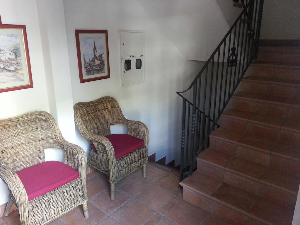 Villa Sara Guesthouse Sveti Stefan Eksteriør bilde