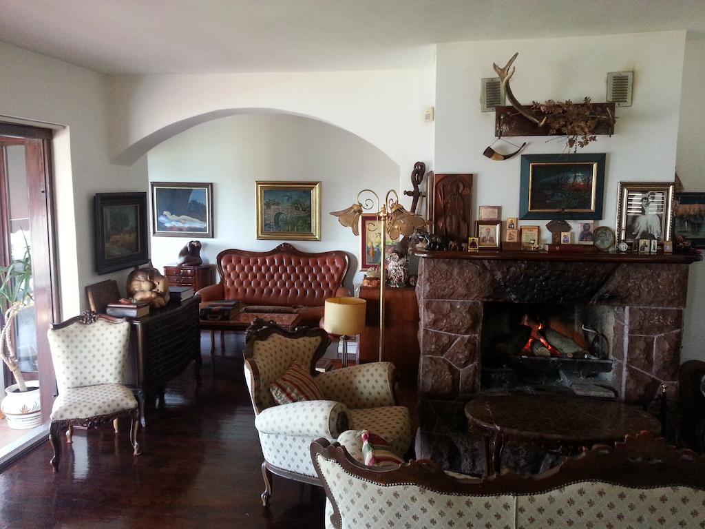 Villa Sara Guesthouse Sveti Stefan Eksteriør bilde