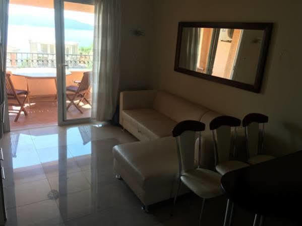 Villa Sara Guesthouse Sveti Stefan Eksteriør bilde